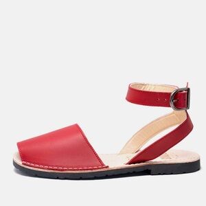 Pons Red Sandals Size 6